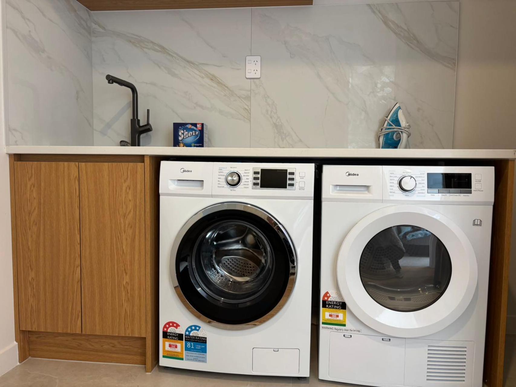 Epsom Tidy House Unit 6 *
