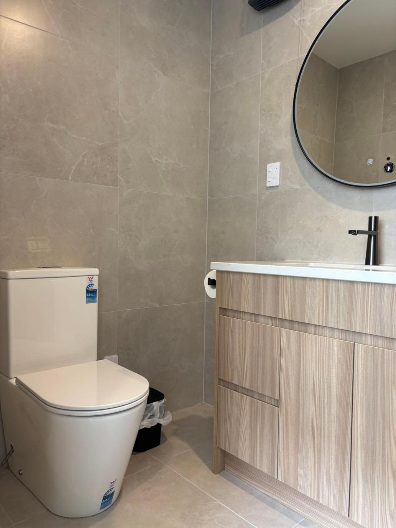 Holiday home Epsom Tidy House Unit 6 *